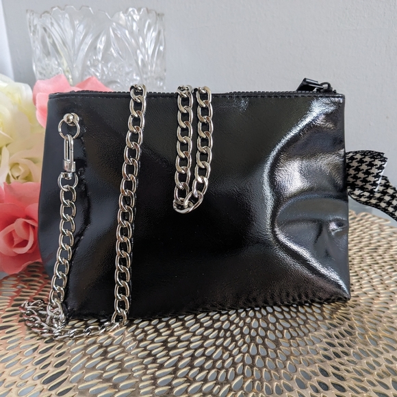 Yves Saint Laurent pouch - Picture 4 of 11